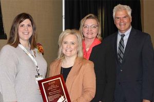  Rebecca Hutchinson honored as "4 Under 40" Hospital Leader